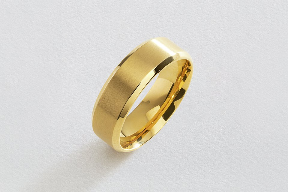 Buy Men's 9ct Yellow Gold Personalised Round Signet Ring - R | Mens rings |  Argos